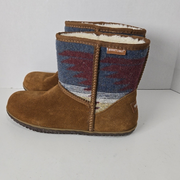 Minnetonka Southwest Style Boots - Picture 6 of 8